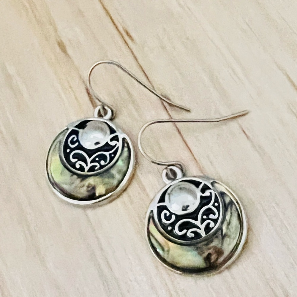 Earrings circle with moonstone look vintage fashion